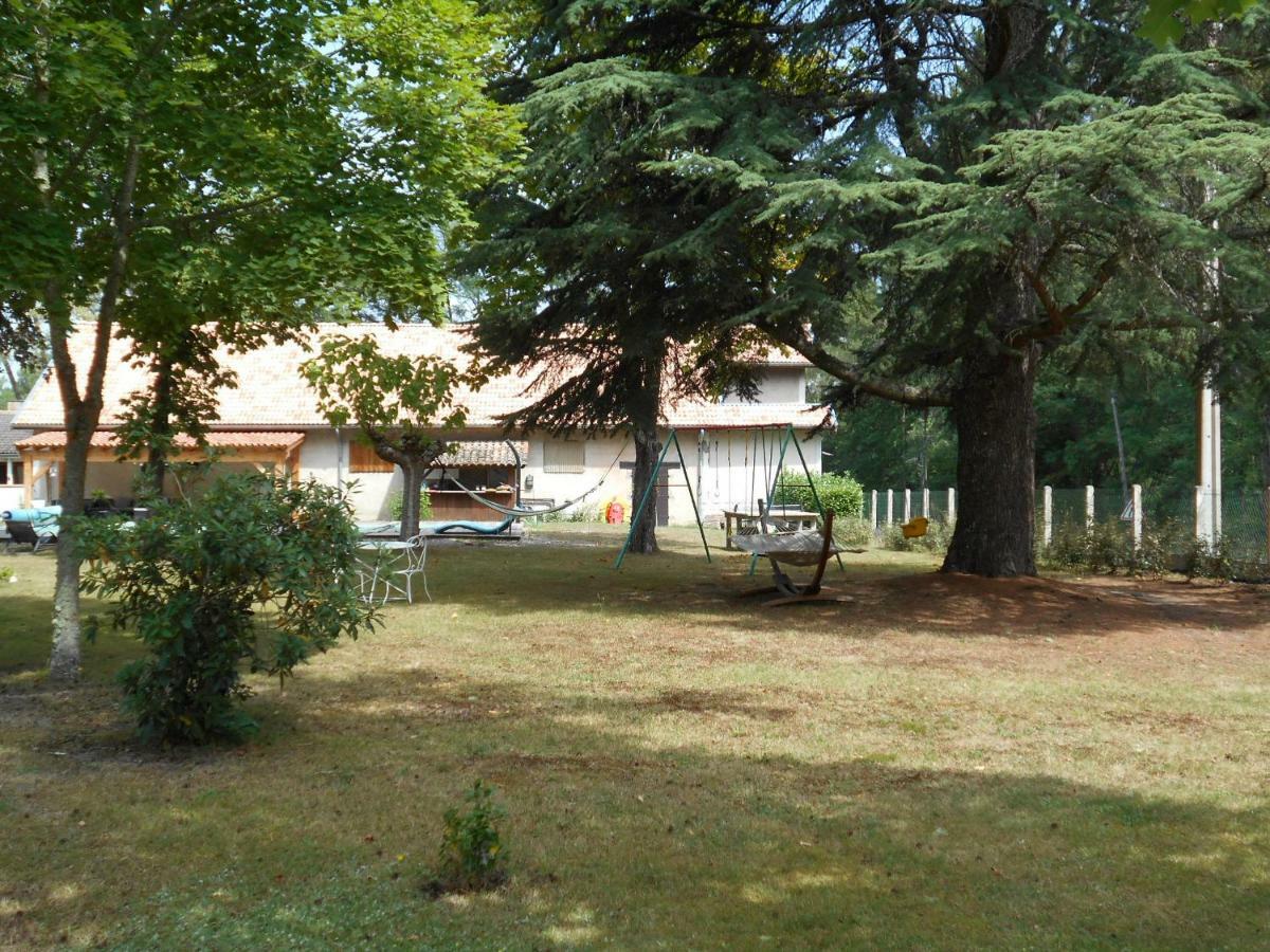 Chambres d´hotes VILLA CAPSYLVAINE Captieux Exterior foto